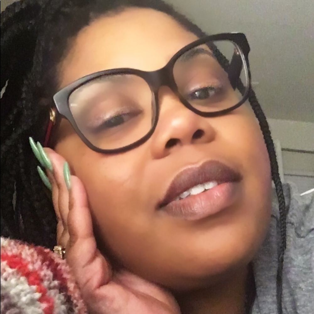 Meet your Posher, Shaniece